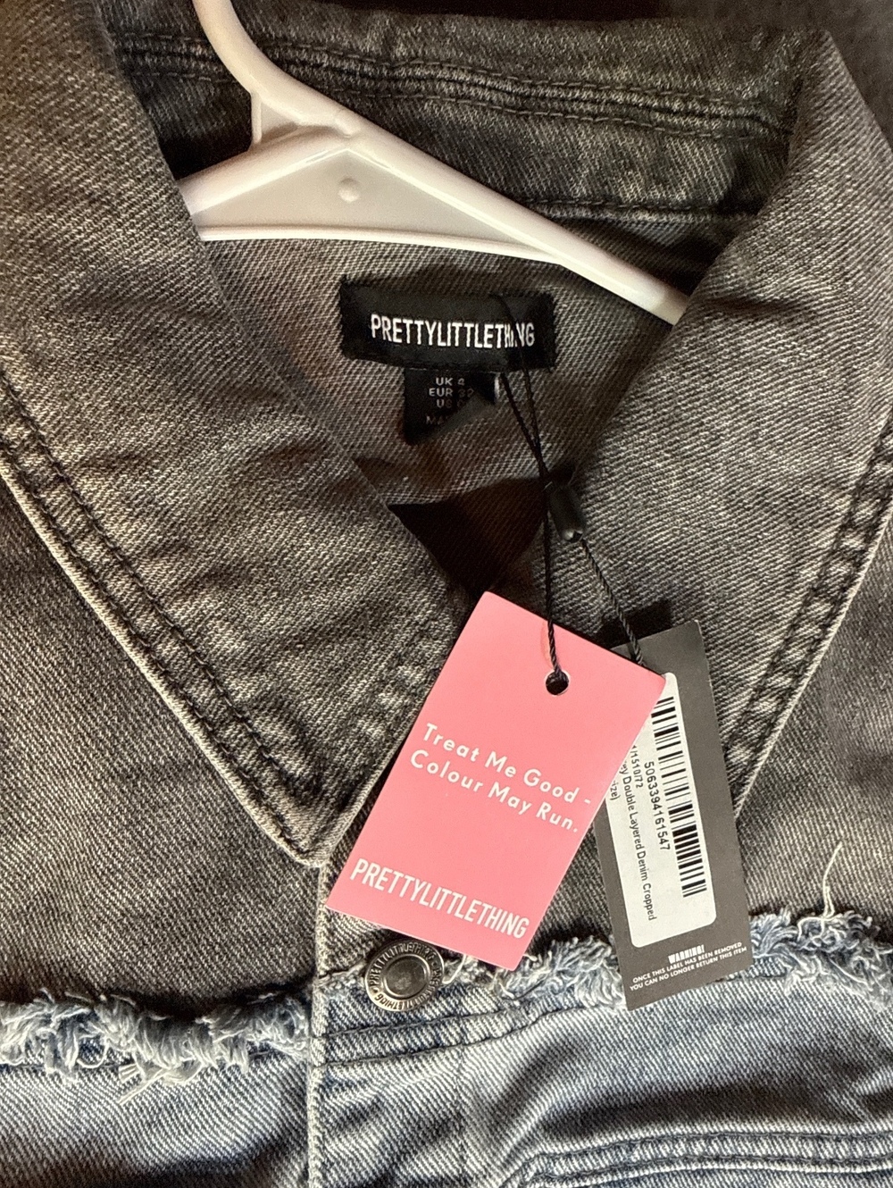 PrettyLittleThing Size O Tone-Tone Cropped Denim Jacket - Picture 2 of 3